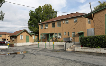 Dana Villa Apartments in San Bernardino, CA - Building Photo - Building Photo