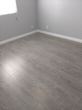 3961 1/2 Halldale Ave in Los Angeles, CA - Building Photo - Building Photo