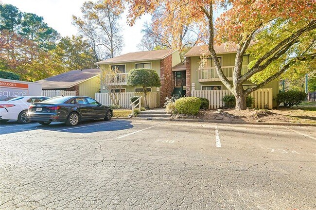 742 Brentwood Pl in Marietta, GA - Building Photo - Building Photo