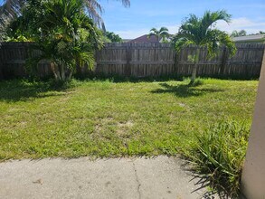 195 Magnolia St in Satellite Beach, FL - Building Photo - Building Photo