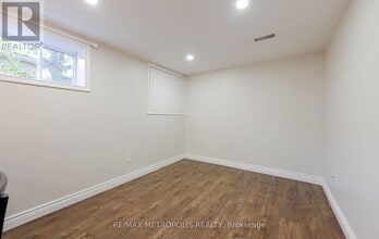 2699 Sherhill Dr in Mississauga, ON - Building Photo - Building Photo