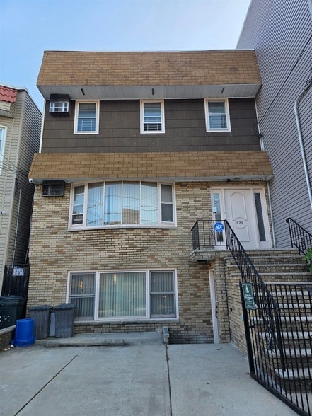 property at 229 Griffith St