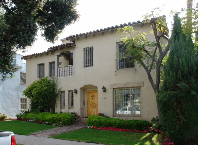 168 N Clark Dr in Beverly Hills, CA - Building Photo - Building Photo