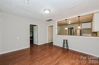 3214 Kalynne St in Charlotte, NC - Building Photo - Building Photo