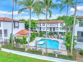 20889 St Andrews Blvd in Boca Raton, FL - Building Photo