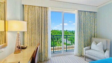455 Grand Bay Dr, Unit SI FL3-ID1022329P in Key Biscayne, FL - Foto de edificio - Building Photo