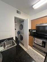 550 S Park Rd in Hollywood, FL - Building Photo - Building Photo