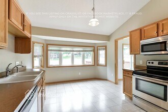 109 Sunrise Heights Cir in Buffalo, MN - Building Photo - Building Photo