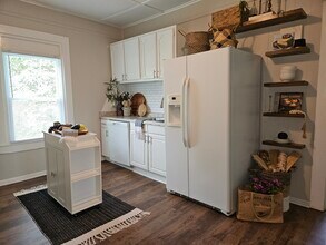 463 Berry Rd in Pelzer, SC - Building Photo - Building Photo