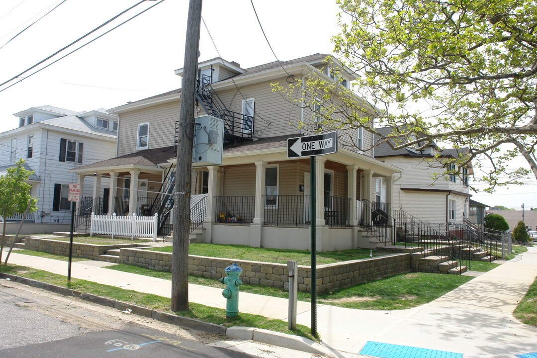 611 Bond St in Asbury Park, NJ - Foto de edificio