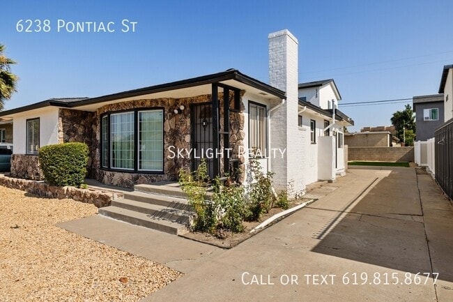 6238 Pontiac St in San Diego, CA - Foto de edificio - Building Photo