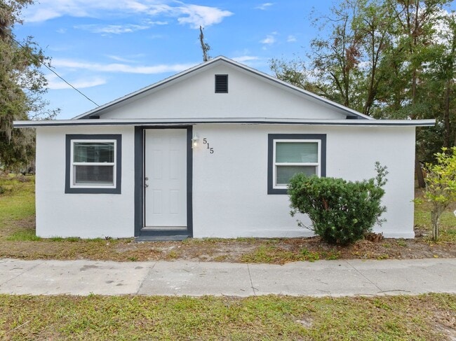 property at 515 S Charleston Ave
