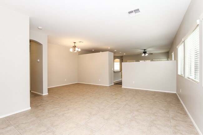 17722 W Marshall Ln in Surprise, AZ - Building Photo - Building Photo
