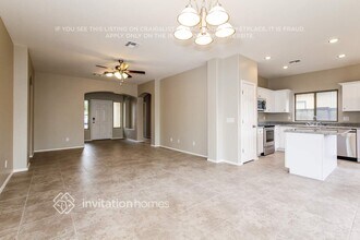 1608 S 79th Ln in Phoenix, AZ - Foto de edificio - Building Photo