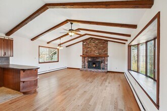 17 Hillside Rd in Gloucester, MA - Building Photo - Building Photo