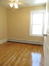 123 Endicott St, Unit #2 in Worcester, MA - Foto de edificio - Building Photo