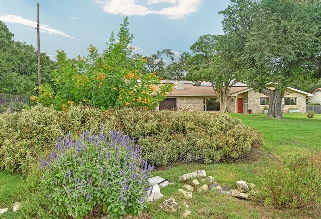 property at 8703 El Rey Blvd