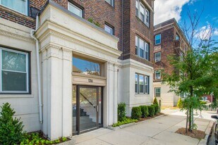 138 Highland Ave in Somerville, MA - Building Photo