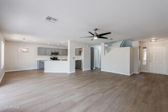 1096 E Rolls Rd in Queen Creek, AZ - Building Photo - Building Photo