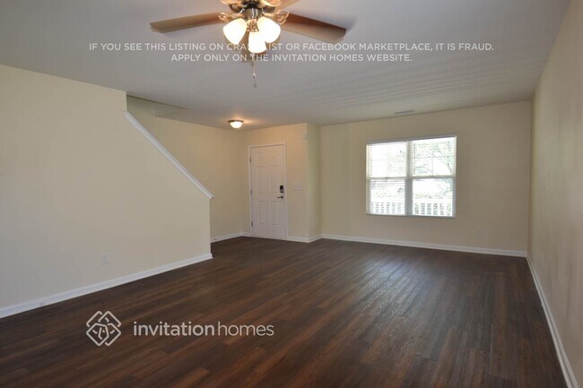 120 Woodcreek Ln in Clayton, NC - Foto de edificio - Building Photo