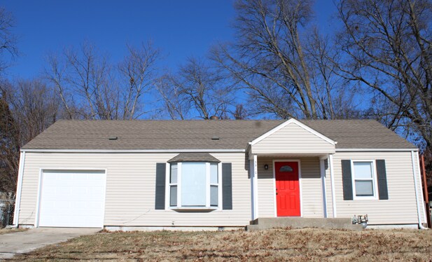 3910 NE Vivion Rd in Kansas City, MO - Building Photo