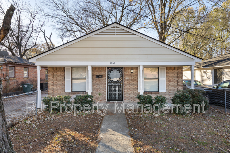 1565 N Hollywood St in Memphis, TN - Building Photo