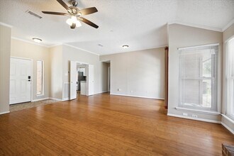 9835 Haverdown Dr in Houston, TX - Building Photo - Building Photo