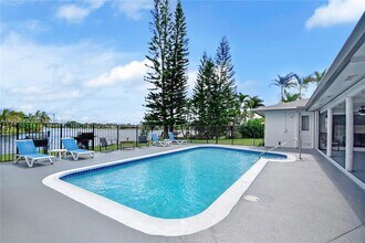 406 Sailboat Cir in Weston, FL - Building Photo - Building Photo