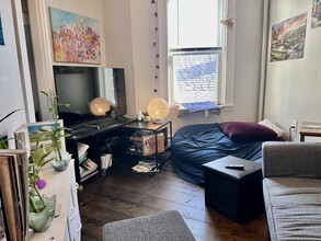 88 Hampshire St, Unit 3 in Cambridge, MA - Foto de edificio - Building Photo