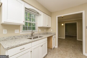 320 Sumter Dr NE in Marietta, GA - Building Photo - Building Photo