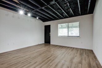 5103 Live Oak St in Dallas, TX - Building Photo - Building Photo
