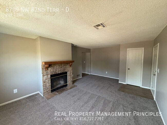 8709 NW 82 Terrace in Kansas City, MO - Building Photo - Building Photo