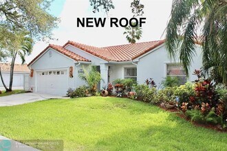 13110 SW 19th Dr in Miramar, FL - Foto de edificio - Building Photo