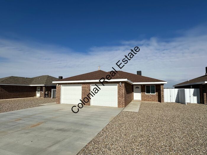 1700 W 12th St in Clovis, NM - Building Photo