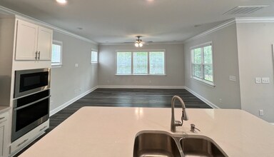 912 Wrights Creek Way in Wake Forest, NC - Building Photo - Building Photo