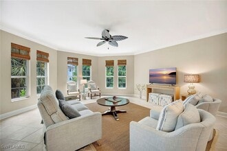 1004 5th St S in Naples, FL - Building Photo - Building Photo