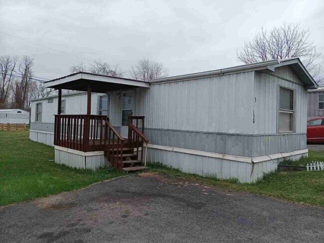 130 Hillcrest Park Ln in Lewisburg, WV - Building Photo - Building Photo