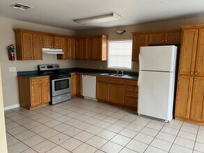 504 Idlewild Dr-Unit -Apt A in Houma, LA - Building Photo - Building Photo