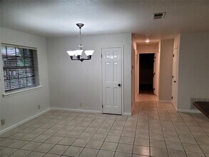 306 E Anderson Ave in Round Rock, TX - Building Photo - Building Photo