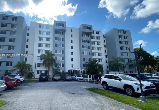 9143 SW 77th Ave, Unit B802