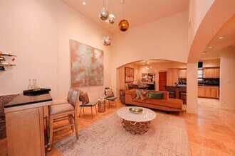 510 Shiloh Dr, Unit 104 in Laredo, TX - Building Photo - Building Photo