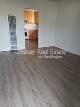 375 W 12th St in Pittsburg, CA - Building Photo - Building Photo