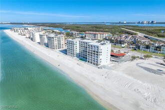 26000 Hickory Blvd in Bonita Springs, FL - Building Photo - Building Photo
