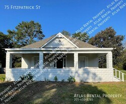 75 Fitzpatrick St in Elmore, AL - Building Photo