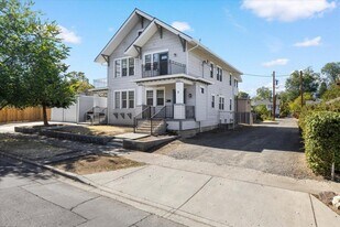 9 Rose Ave in Medford, OR - Building Photo