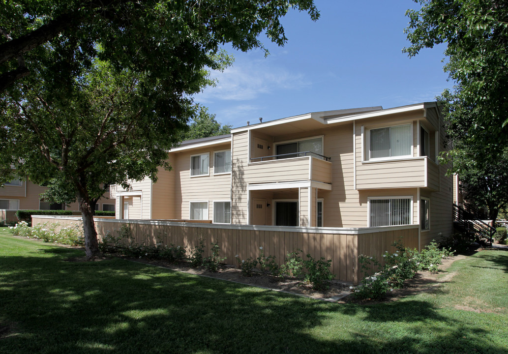 Oban Student Apartments in Riverside, CA - Building Photo