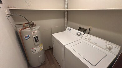 1210 Iowa Ave in Colorado Springs, CO - Building Photo - Building Photo