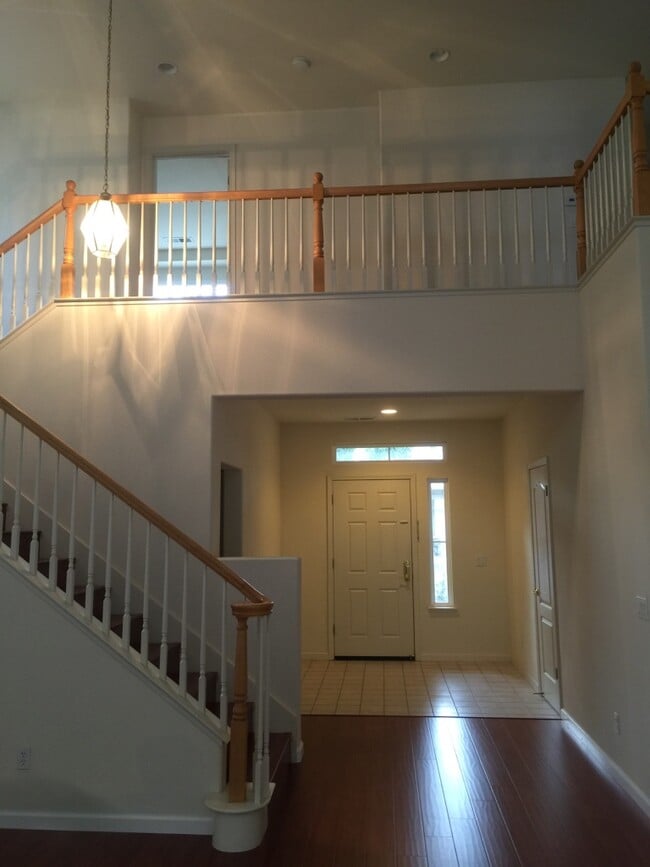 2340 Pacifica Ct in San Leandro, CA - Building Photo - Building Photo