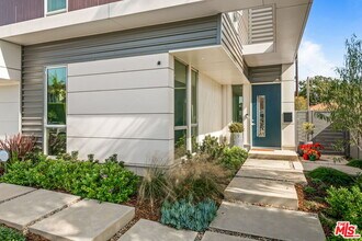 2736 Armacost Ave in Los Angeles, CA - Building Photo - Building Photo