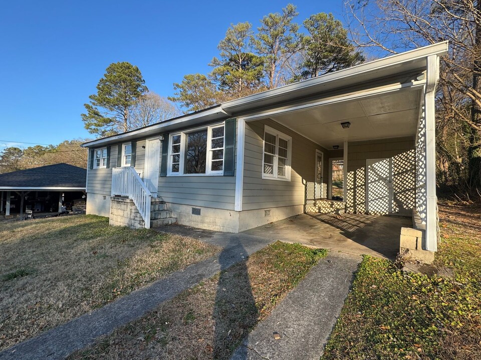 2427 Flannery St SW in Rome, GA - Building Photo